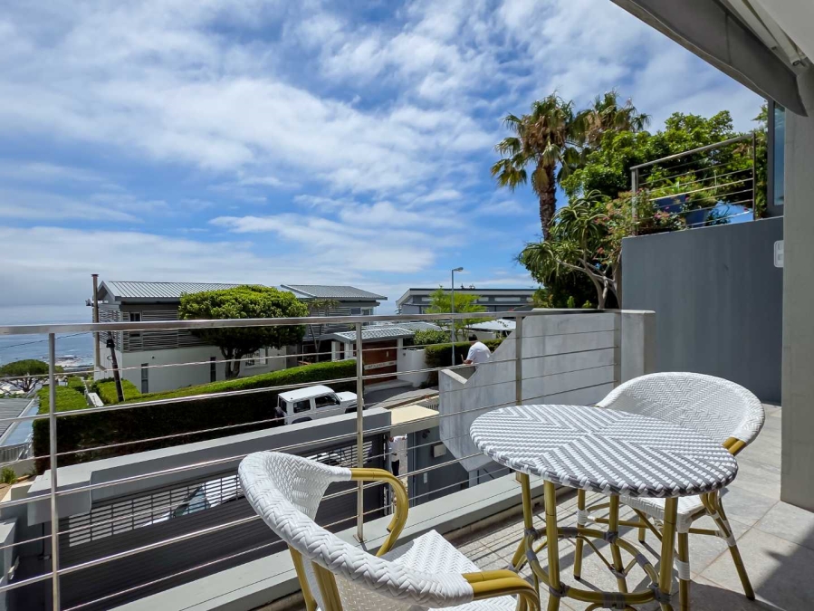 To Let 1 Bedroom Property for Rent in Camps Bay Western Cape